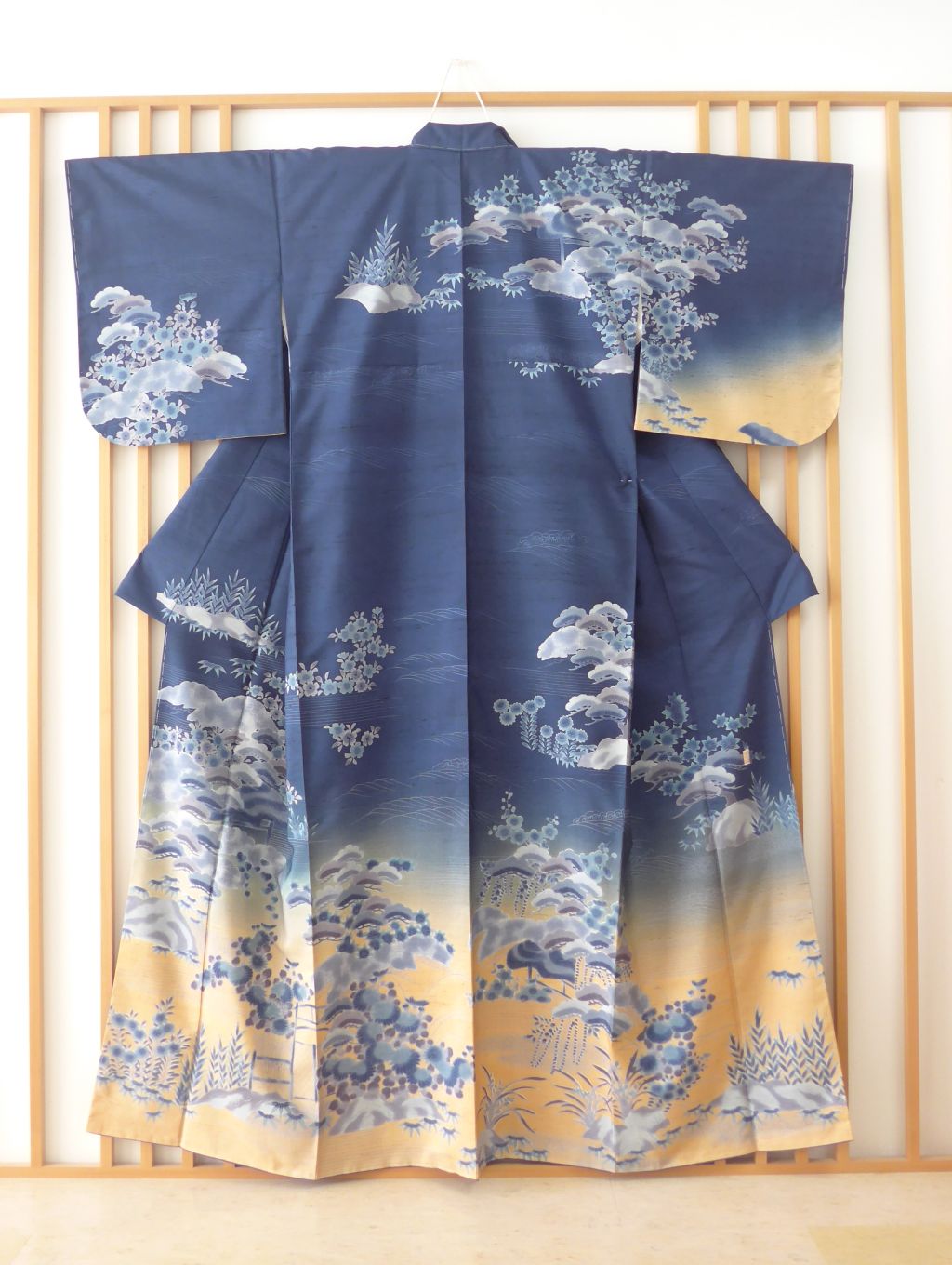 保証1年大島紬訪問着純絹織物仕付糸付新品　パールトーン仕上 着物